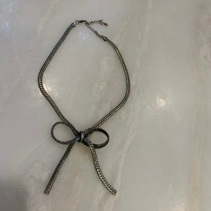 Metal Bow Necklace